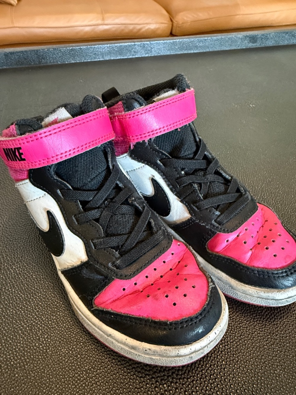 Nike Kids Mid-Top Kid Court Borough Sneakers in Black, Pink, White size 11C